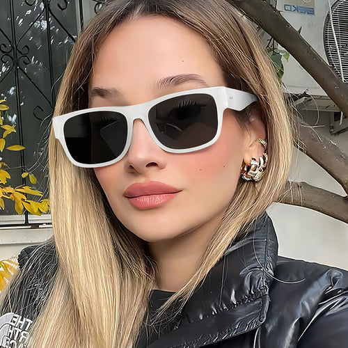 Dame moteriktig solbrille med stilige polariserende linser Skanto