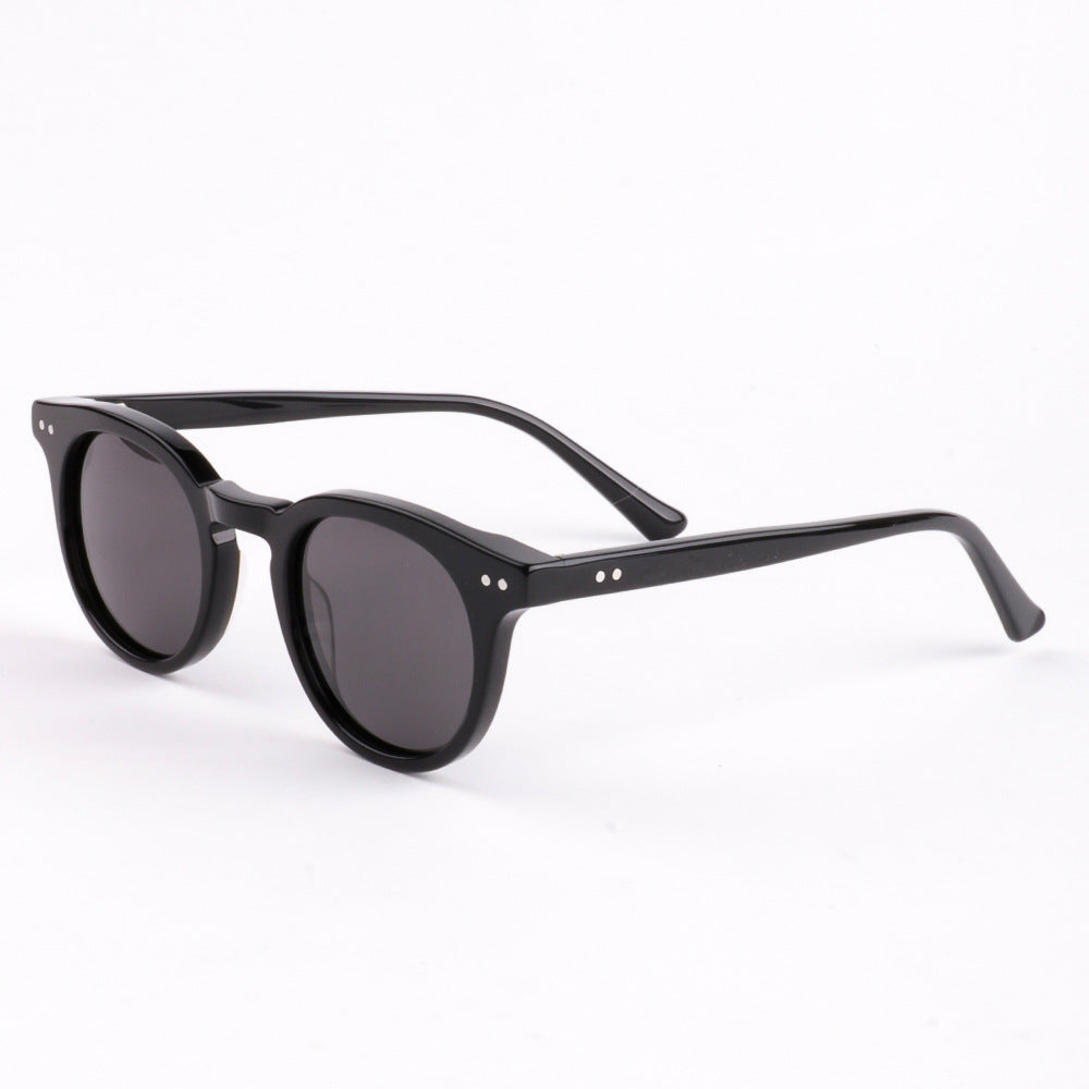 Dame solbriller i elegant retro-stil med polarisert glass Skanto