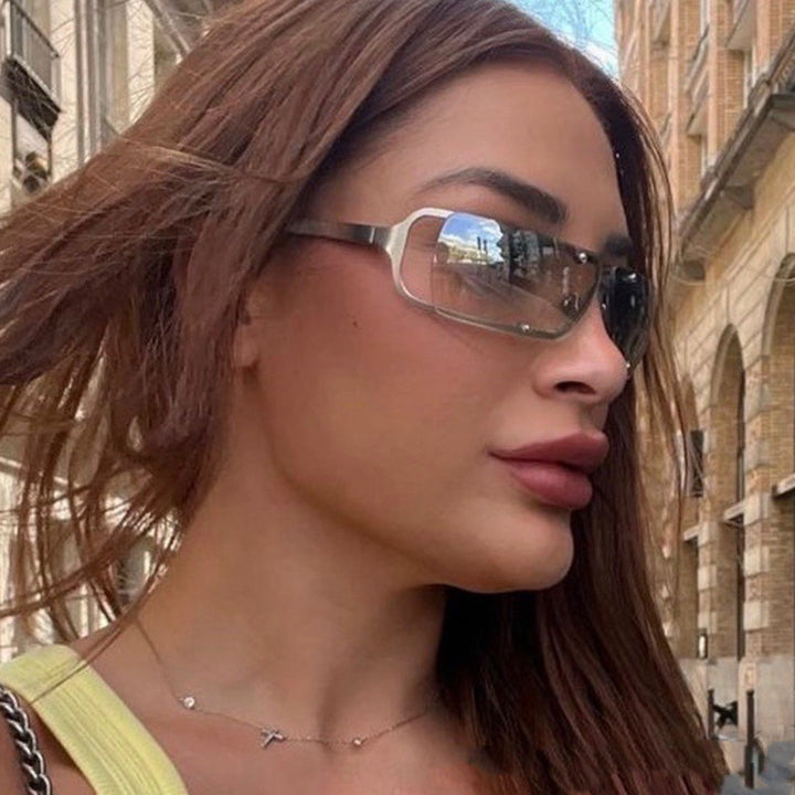Damer Sporty Brille med beskyttende polykarbonatglass Skanto