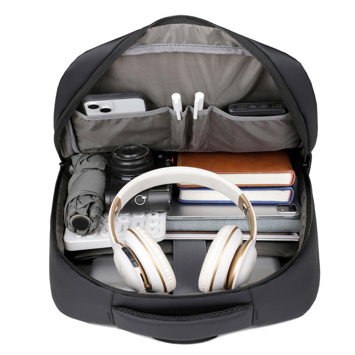 More elegant and functional laptop backpack Skanto