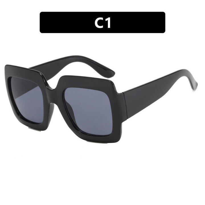Dame oversized kvadratisk solbrille med markant skjoldpatt-design Skanto