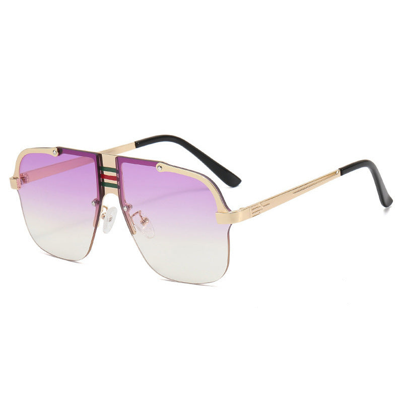Dame Oversized solbriller med unike, gradient linser og markant metallramme Skanto