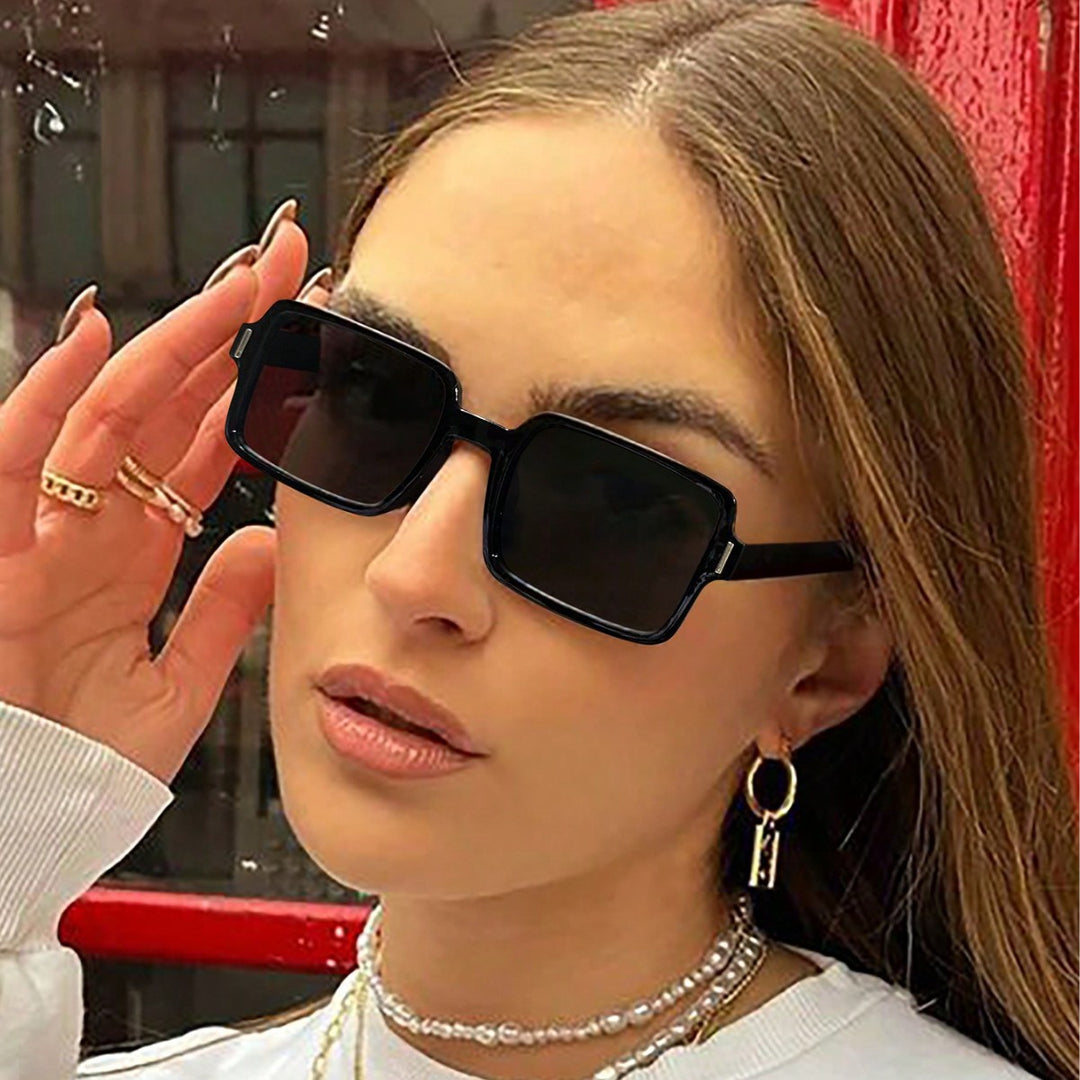 Dame kvadratisk solbrille i elegant leopardmønster Skanto