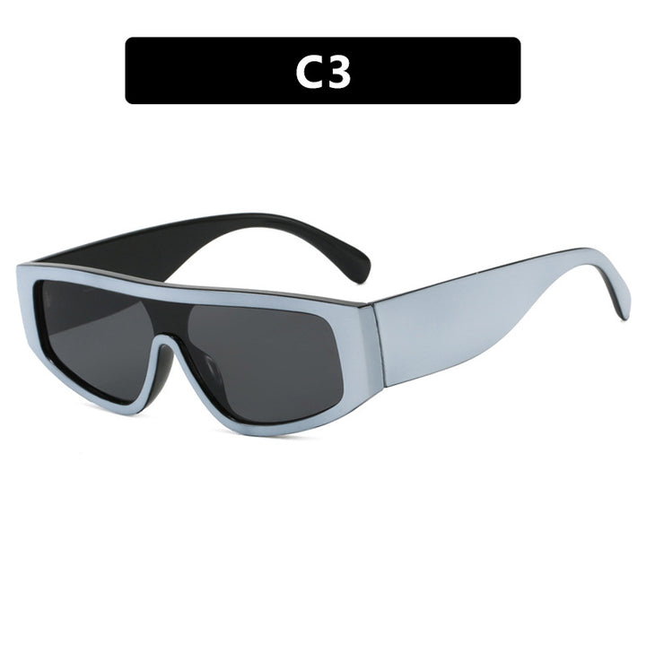 Damen moteriktig sports solbrille med innovativt design og bred ramme Skanto