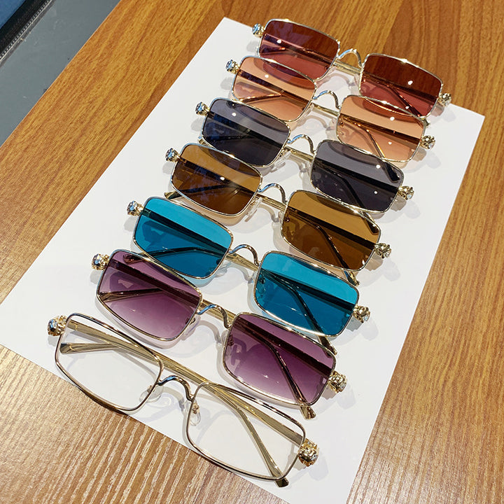 Dame elegant kvadratisk solbrille med luksus metallramme og UV-beskyttelse Skanto