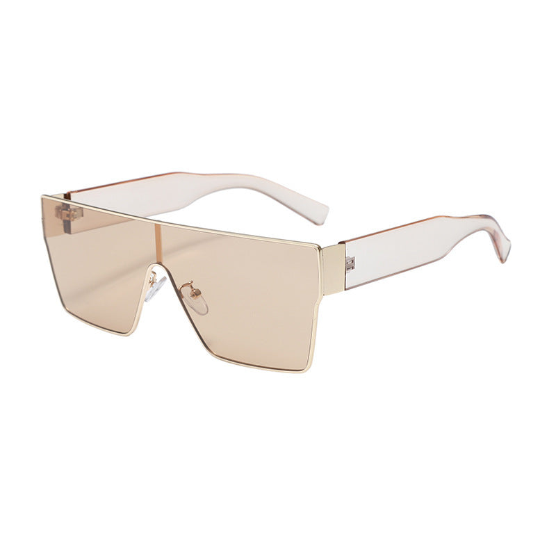 Dame Modevisir solbrille med innovativ ramme Skanto