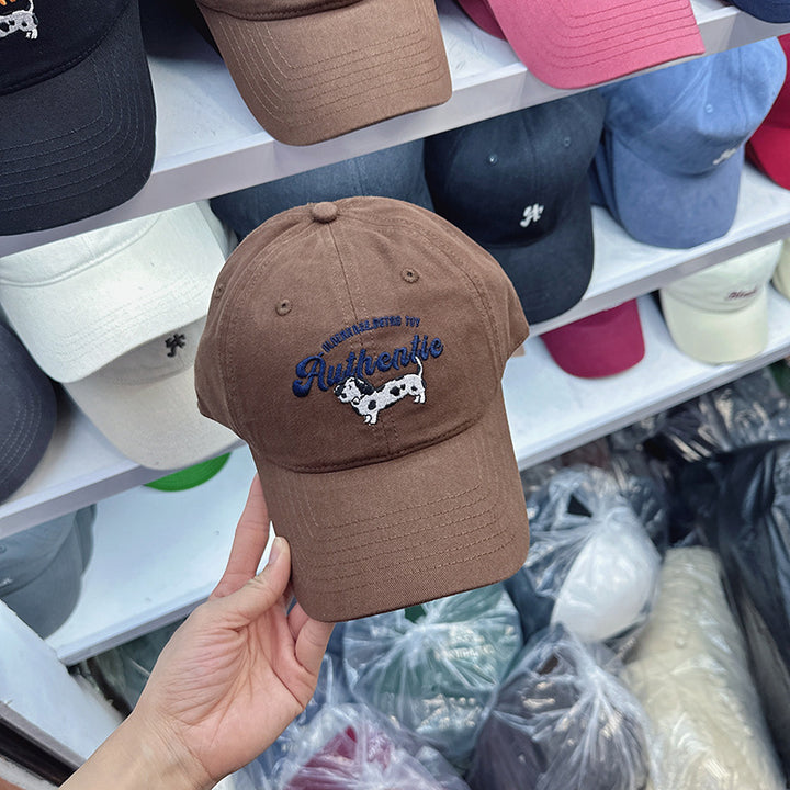 Kvinnebroderte kuemønster baseball cap Skanto