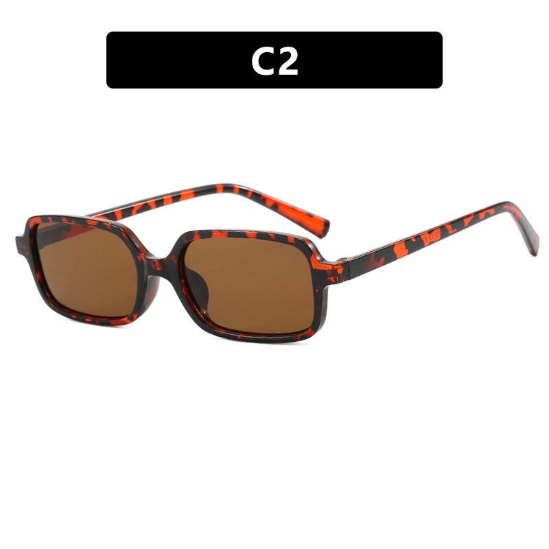 Dame kvadratisk solbrille med unikt, ekstravagant design og UV-beskyttelse Skanto
