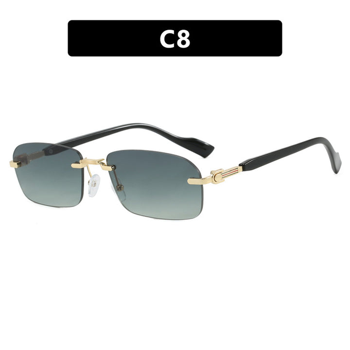Dame solbrille med elegant metallramme og stilige tre detaljer Skanto