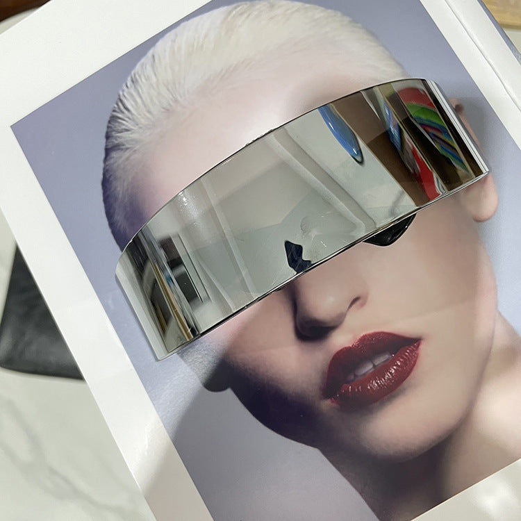 Damer futuristisk visir-lignende solbrille Skanto