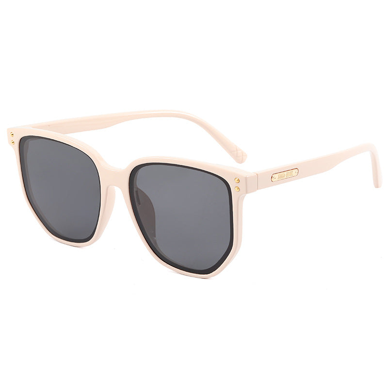 Dame moteriktig oversized solbrille med robust plastramme Skanto
