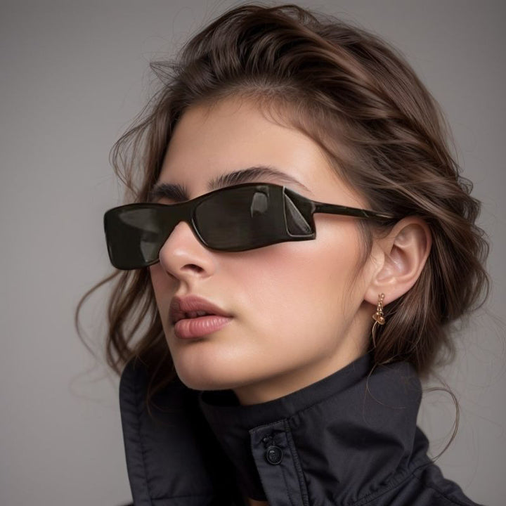 Damer ekstravagante solbrille i geometrisk design Skanto