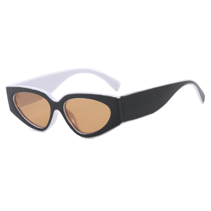 Dame Cat-Eye solbriller med ekstravagant design og beskyttende UV-filter Skanto