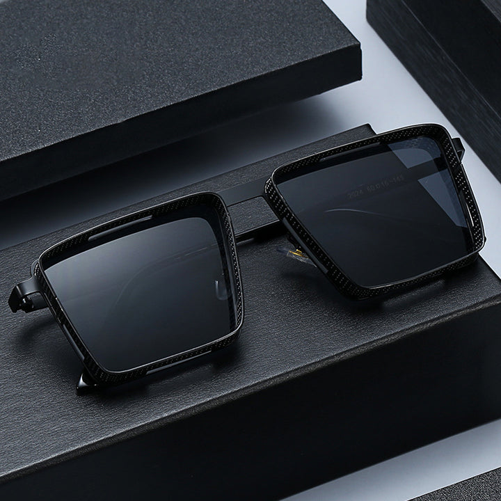 Dame ekstravagant firkantet solbrille med hullet ramme Skanto