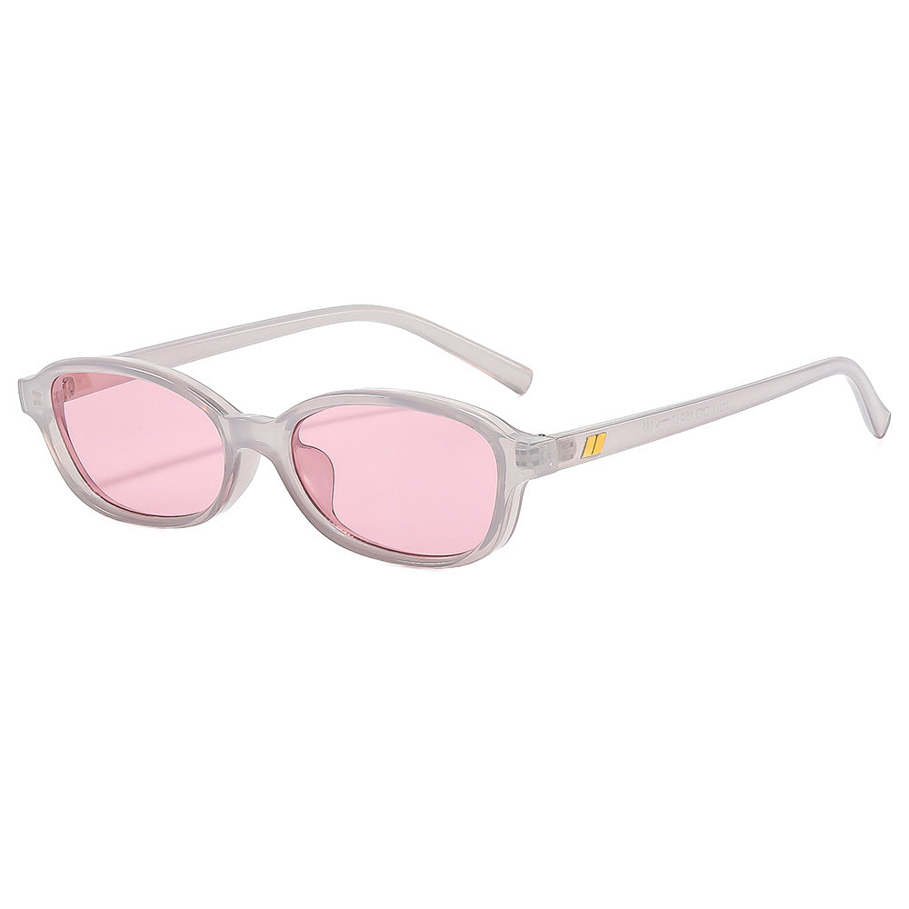 Dame fashionable solbriller i stilren oval design med UV-beskyttelse Skanto