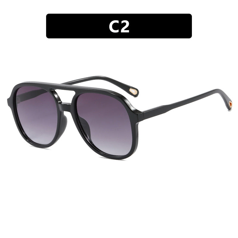 Dame geometrisk solbrille med luksuriøs ramme Skanto