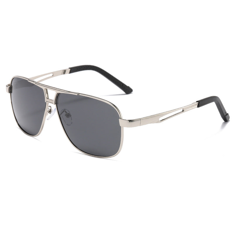 Dame sporty solbriller med moderne design og UV-beskyttelse Skanto