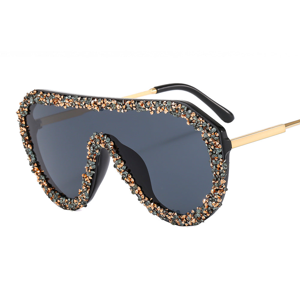 Dame ekstravagant oversized solbriller med glamour-ramme Skanto