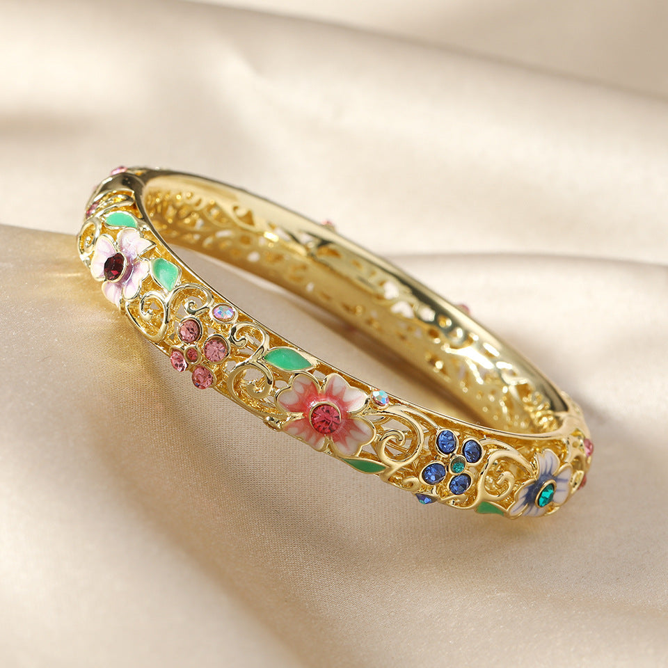 Skanto | 14k diamant aksentert blomster armbånd