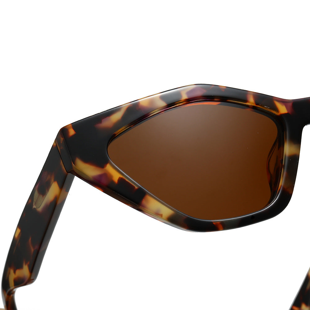 Dame Cat-Eye solbrille med unikt design og høy kvalitet UV-beskyttelse Skanto