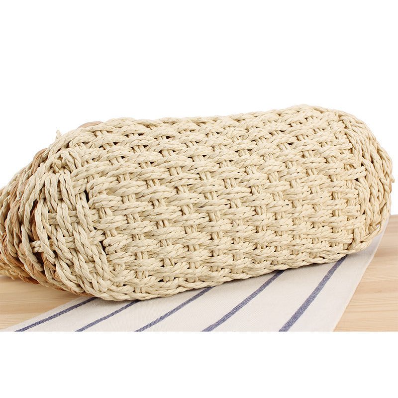 Elegant Beach Bag with Handwoven Basket Pattern Skanto