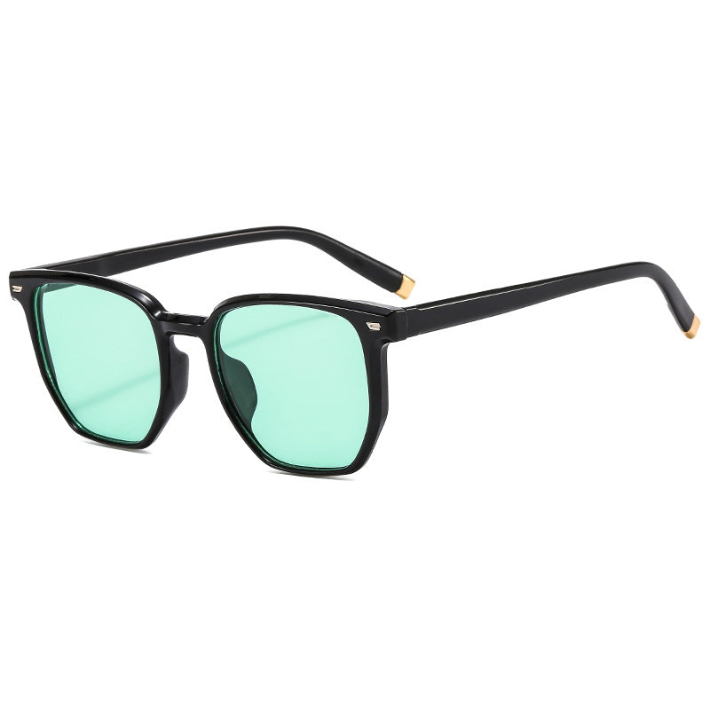 Dame moteriktig transparent solbrille i elegant hexagon-design Skanto