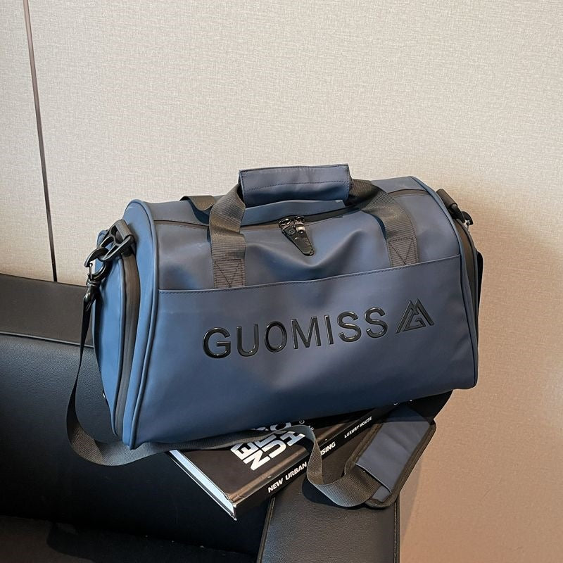 Sporty reiseveske med mange organiseringslommer Skanto
