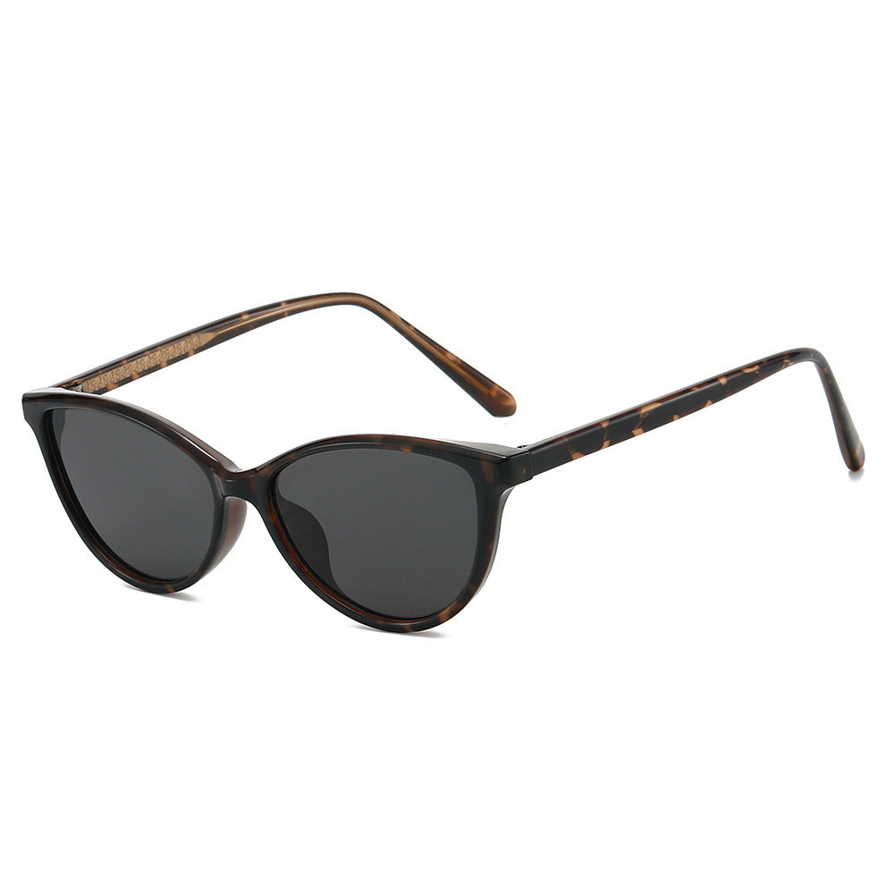 Dame Cat-Eye solbriller med stilige aksenter Skanto