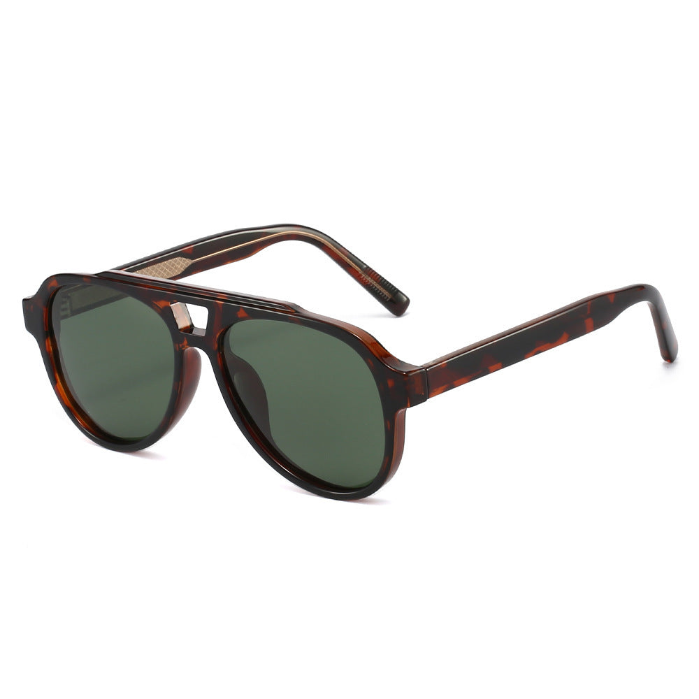 Dame Vintage solbrille med høy kvalitet UV-beskyttelse og moderne skilpaddemønster Skanto