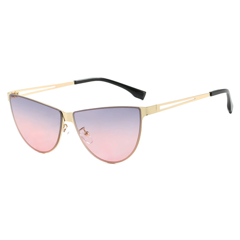 Dame Cat-Eye solbriller med stilfull metallramme og beskyttende UV-filter Skanto