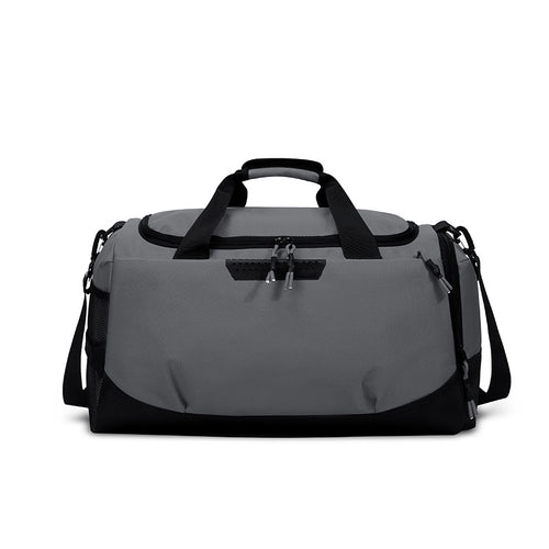 Sportbag med innovative organisasjonsrom Skanto