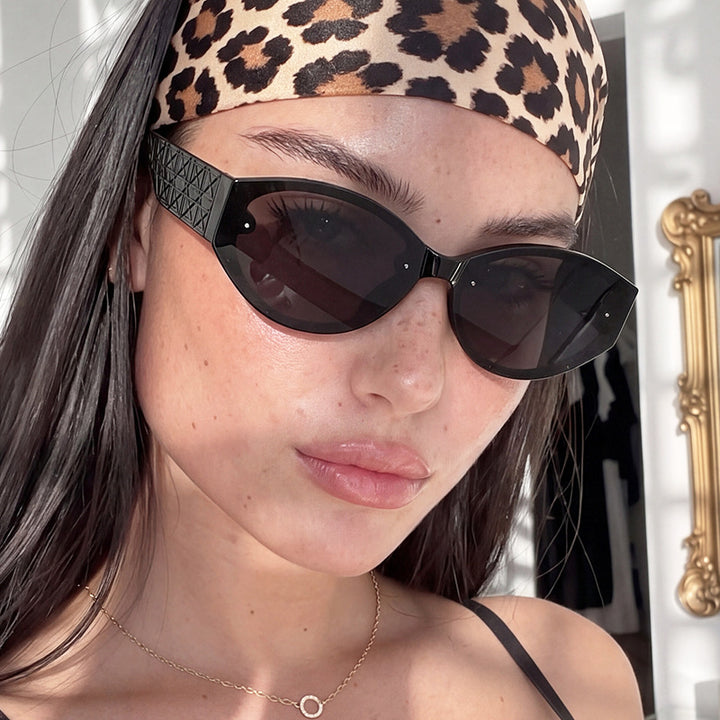 Damer ekstravagante Cat-Eye solbriller med strukturert ramme Skanto