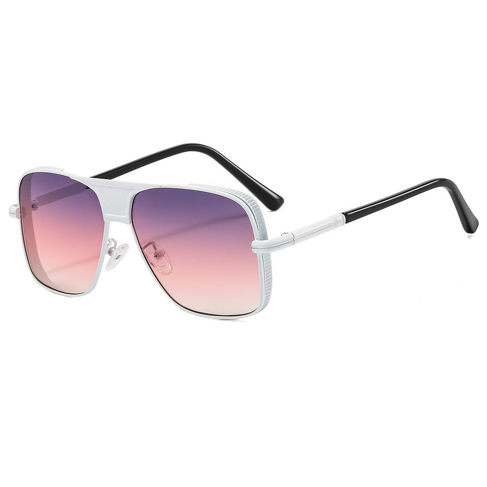 Dame elegant solbrille med moderne oversized ramme Skanto