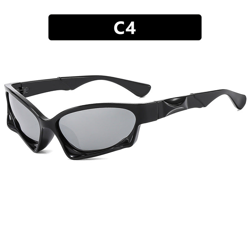 Dame sporty solbrille med moderne, aerodynamisk design Skanto