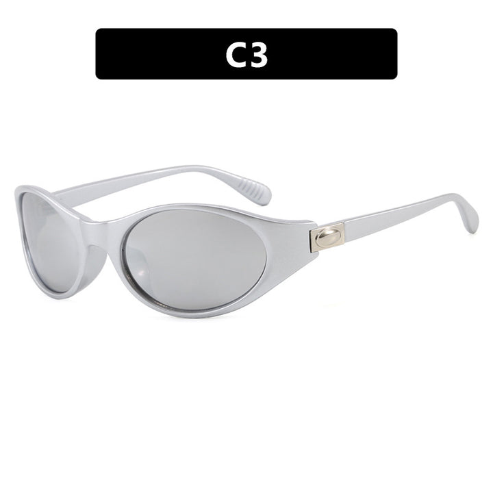 Dame stilfull solbrille i elegant ovalt design med beskyttende UV-filter Skanto