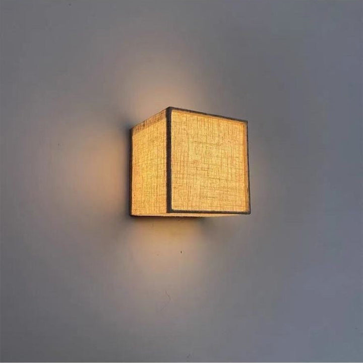 Skanto | Stoff Vegglampe i Japansk Wabi-Sabi Stil
