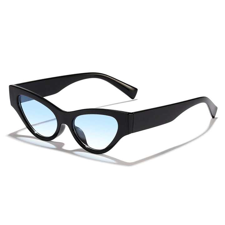 Dame Cat-Eye solbriller med elegant, gjennomsiktig ramme og UV-beskyttelse Skanto