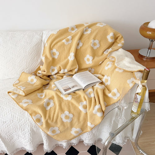 Unisex Kosebomullteppe med Lekent Blomsterdesign Skanto