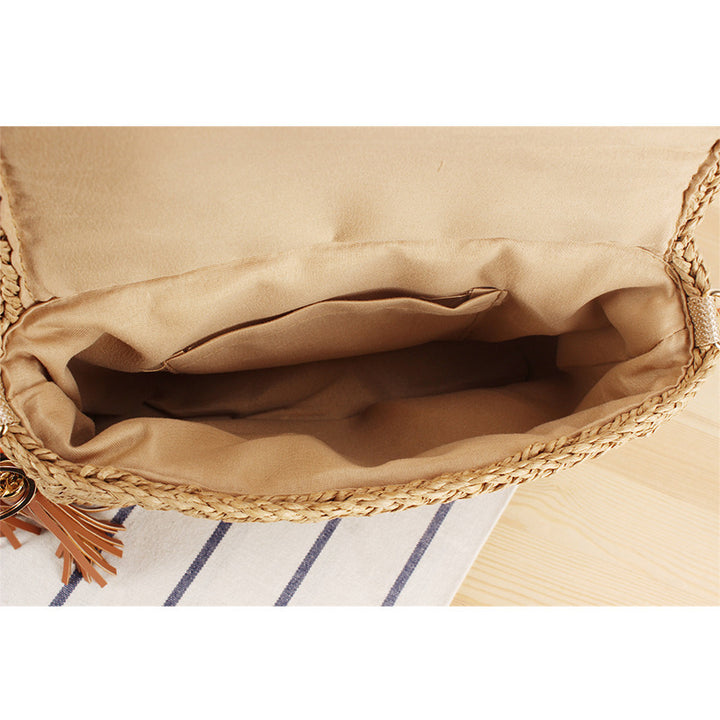 Shoulder bag made of hand-knotted natural material with decorative macrame Skanto
