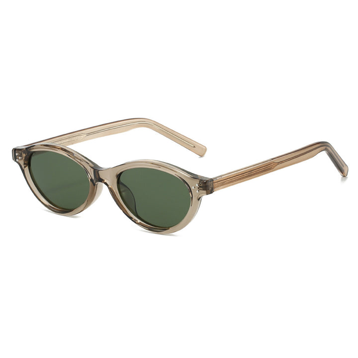 Dame Cat-Eye solbriller med elegant, transparent ramme og UV400-beskyttelse Skanto