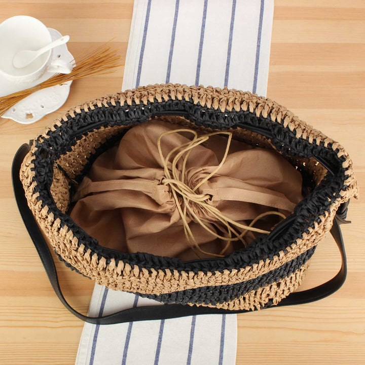 Handbag made of handmade natural fiber blend with modern drawstring closure Skanto