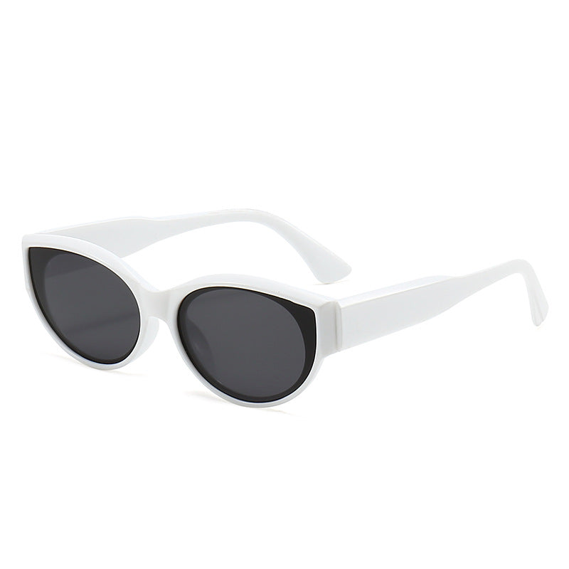 Dame Cat-Eye Solbriller med klart og moderne design Skanto