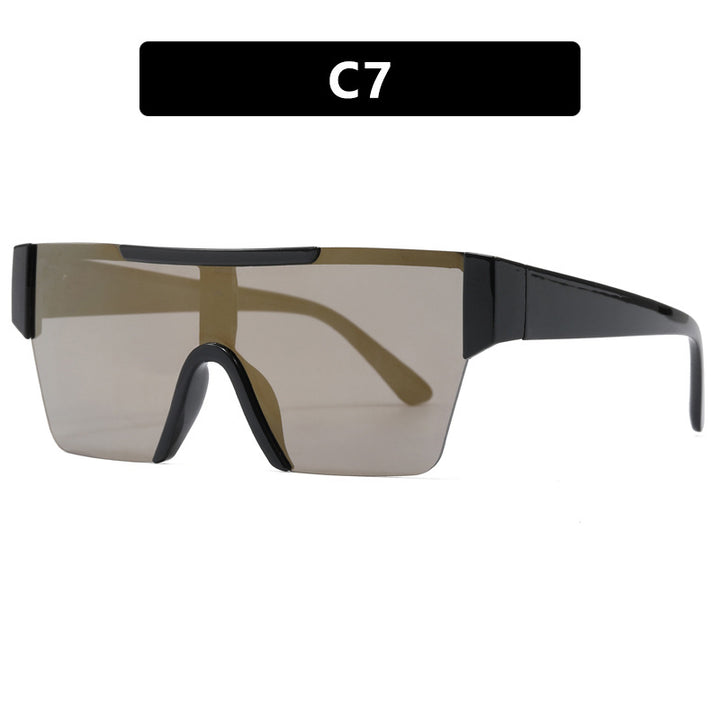 Dame futuristisk sportssolbrille med UV-beskyttelse og bred glassflate Skanto