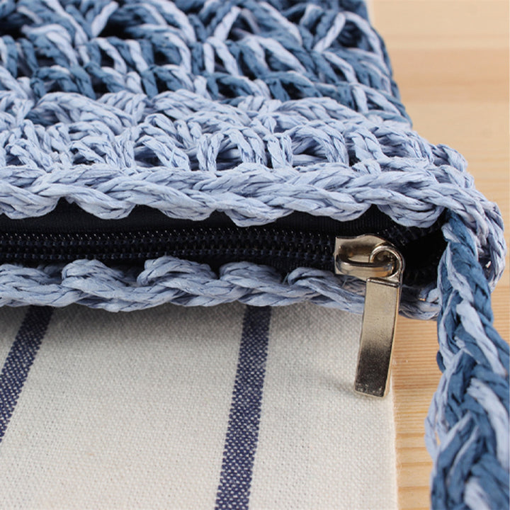 Hand-knotted shoulder bag with innovative fabric Skanto