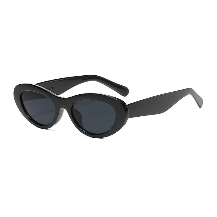 Dame moteriktig solbrille i elegant cat-eye stil Skanto