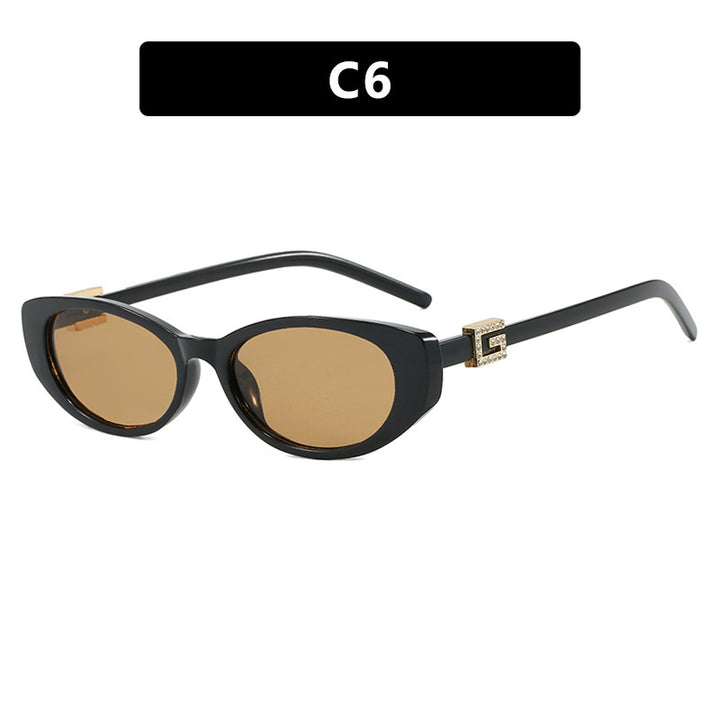 Damer cat-eye solbrille med elegant metallramme og beskyttende UV-filter Skanto