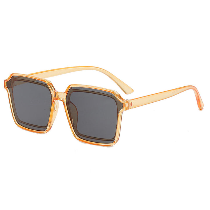 Dame elegant firkantet solbrille med robust ramme Skanto