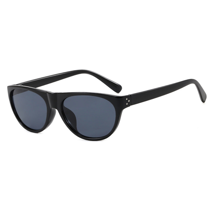 Dame moteriktig optisk brille med elegant kattøye-design Skanto