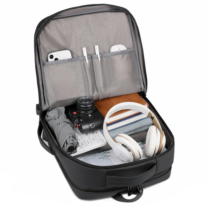 Elegant Laptop Backpack with Padded Compartment and Practical Organizer Skanto