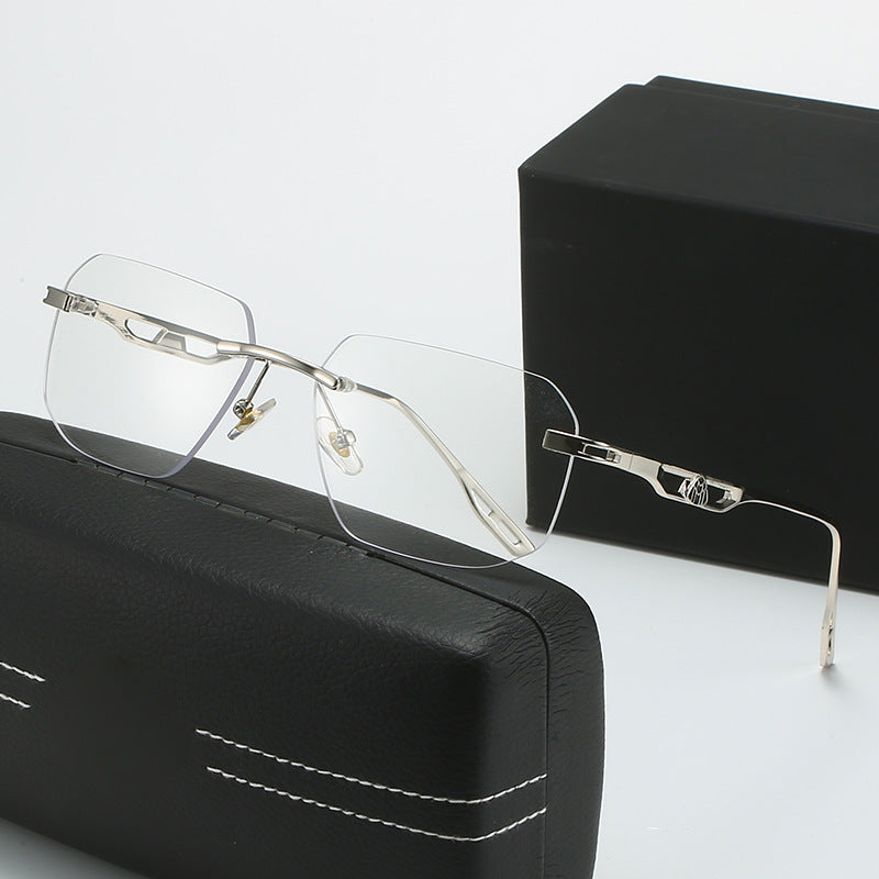 Dame moterik solbrille med luksuriøs ramme og ergonomisk design Skanto